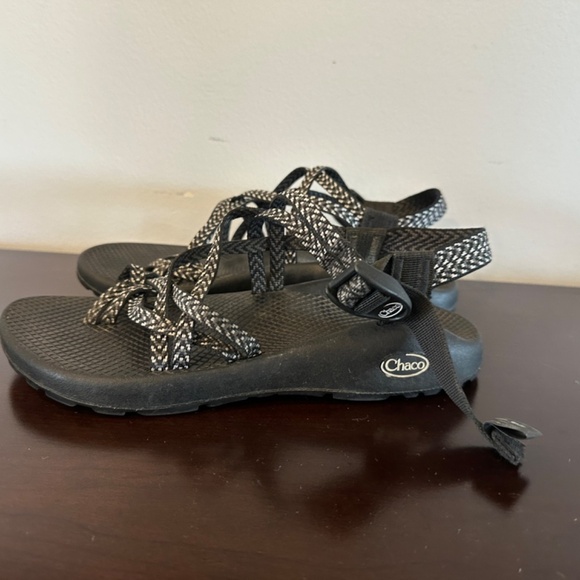 Chaco Hiking Sandals Womens Sz 9 Classic Strappy Multicolor Buckle Hook 7 Loop - Picture 10 of 11